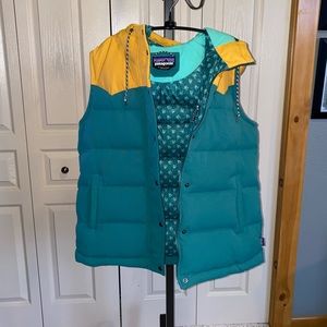 Patagonia women’s Bivy hooded vest XL